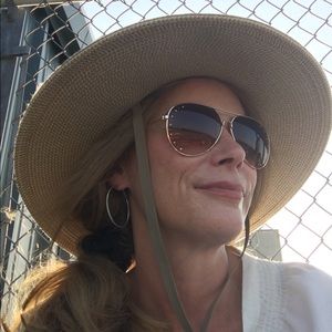 Meet your Posher, Kala